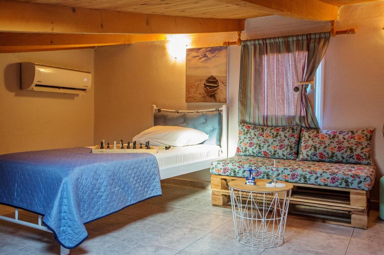 Holiday House Ioanna 2 - Loft Néa Péramos Extérieur photo